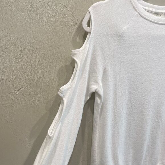 Varley Cutout Long Sleeve Top in White - Size: XXS - Picture 4 of 10